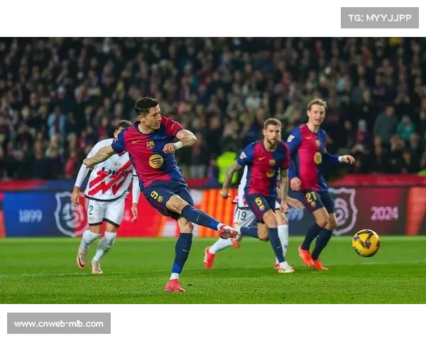 莱万五大联赛500场389球，历史进球数仅次梅西C罗